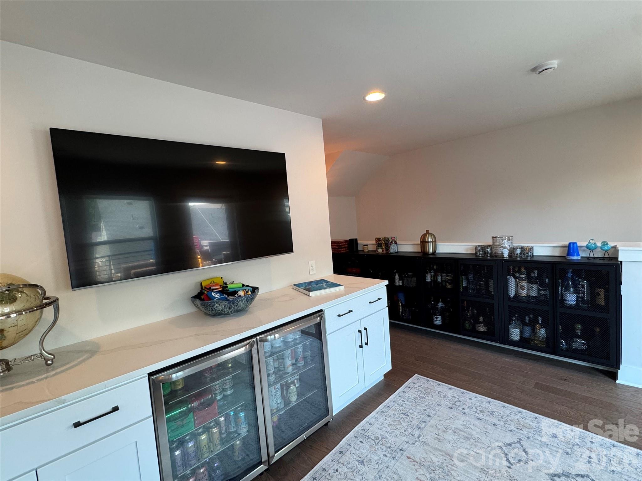 LOSO Terraces - Residential