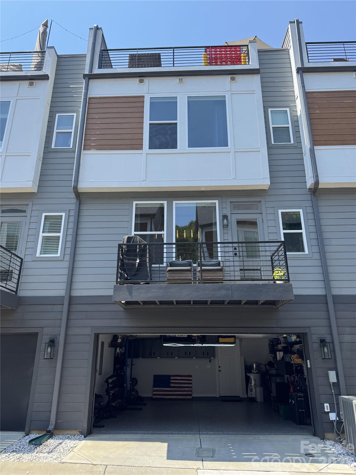 LOSO Terraces - Residential