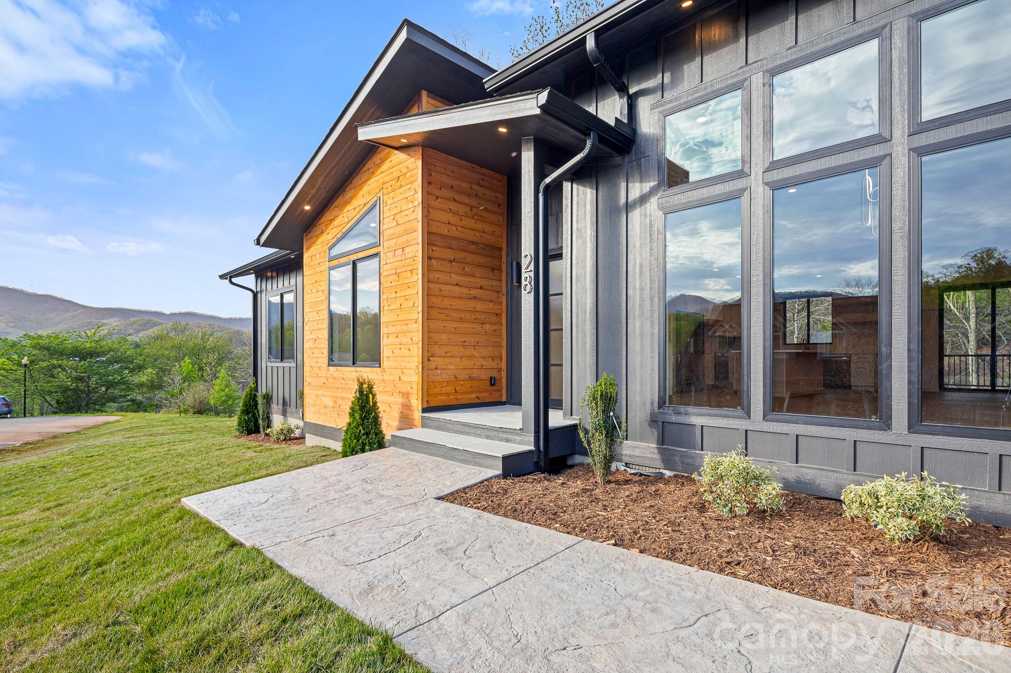 LINDON COVE CROSSING - Residential