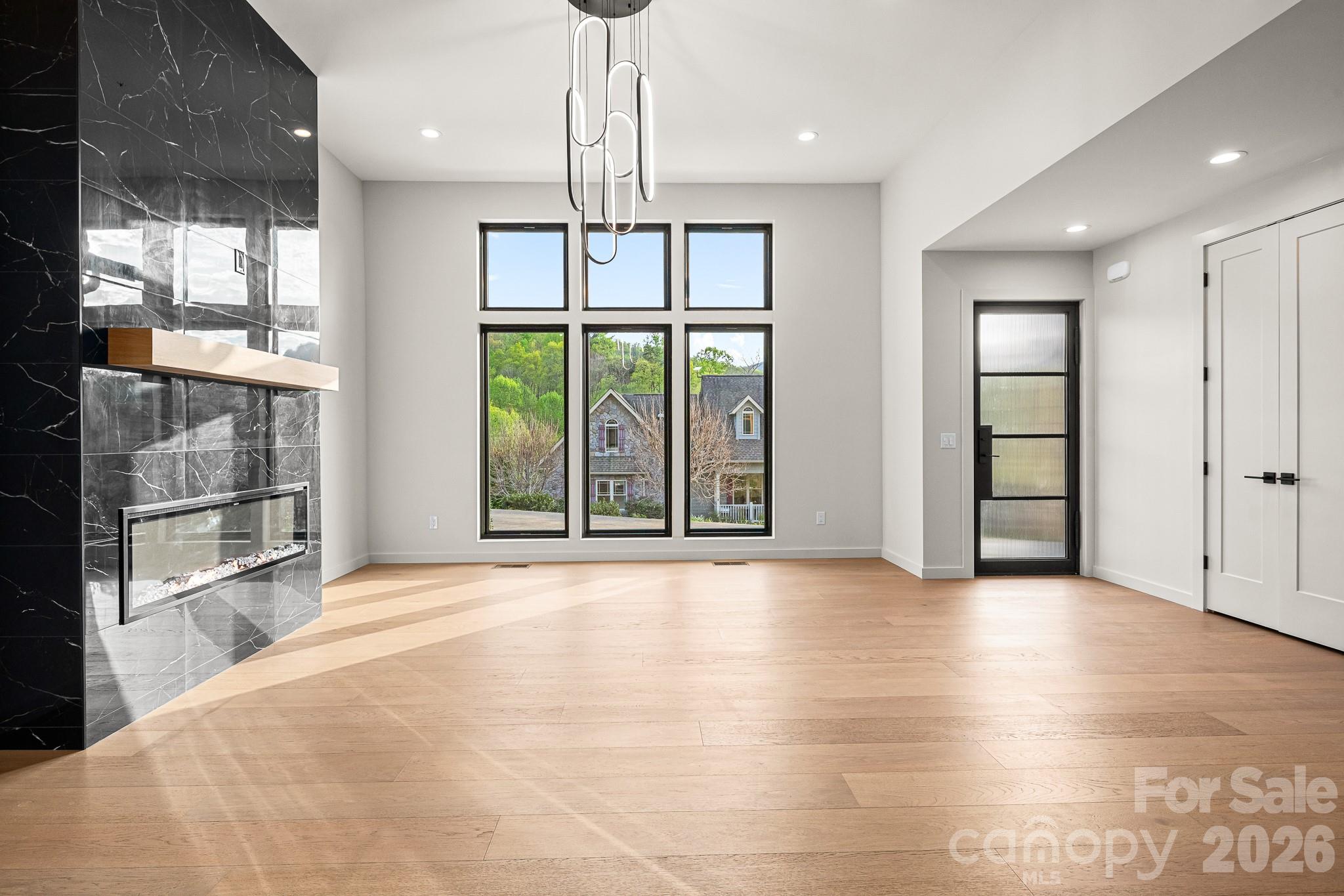 LINDON COVE CROSSING - Residential