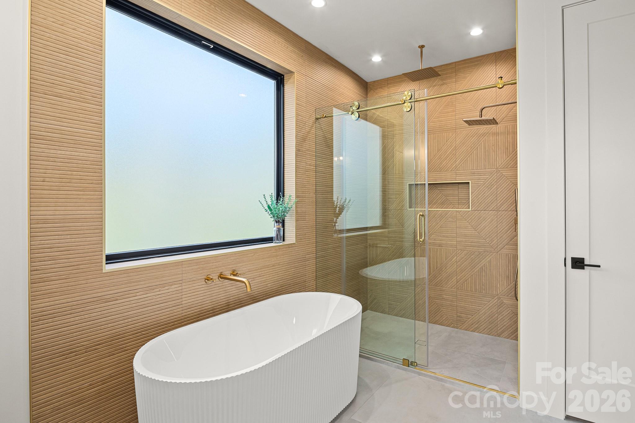 LINDON COVE CROSSING - Residential