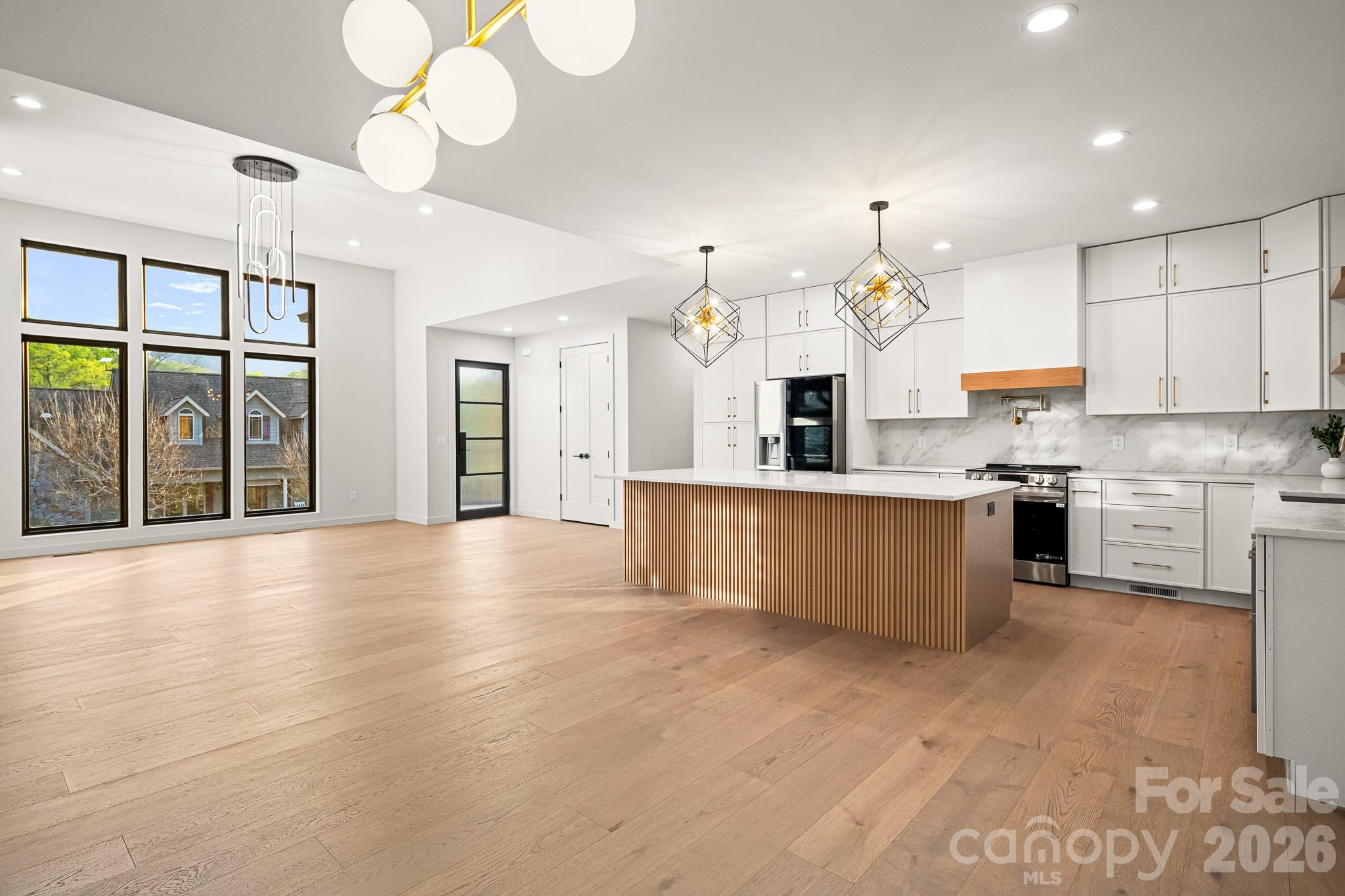 LINDON COVE CROSSING - Residential