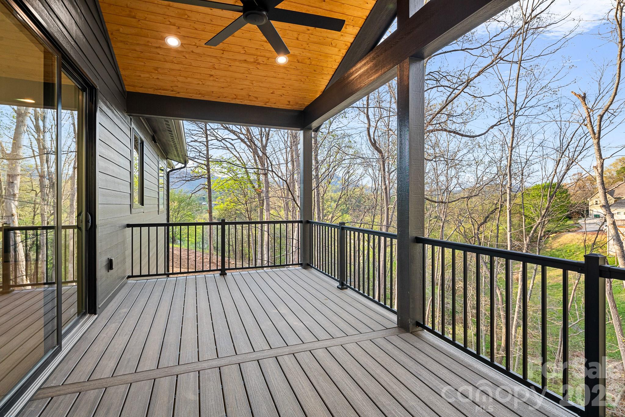 LINDON COVE CROSSING - Residential