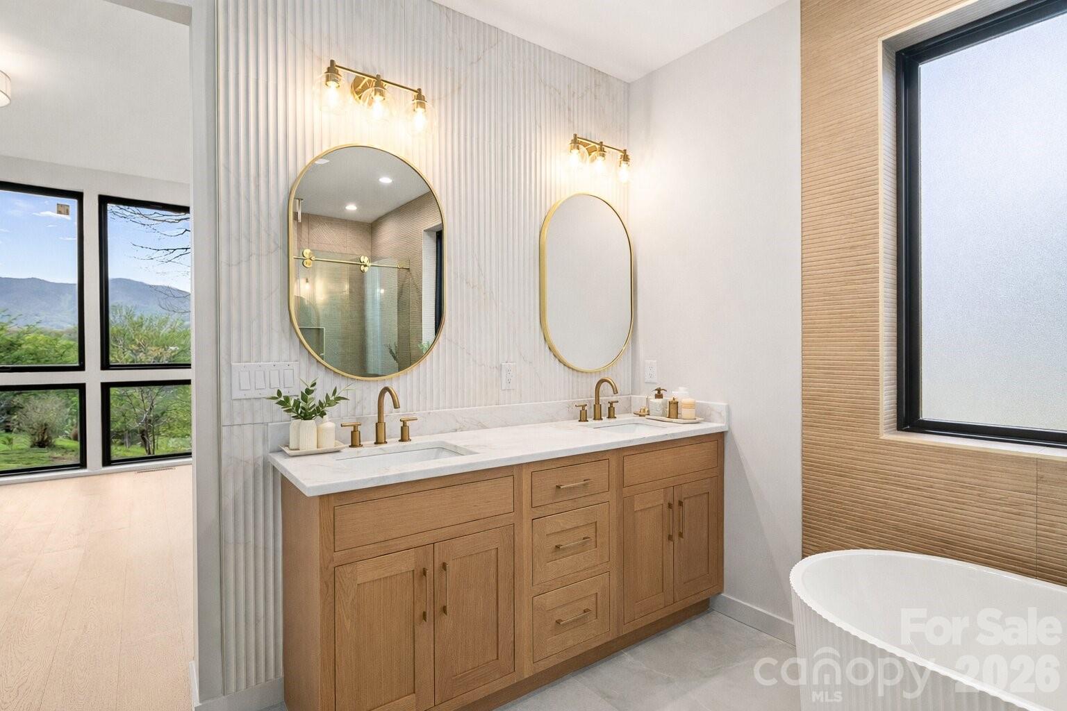 LINDON COVE CROSSING - Residential