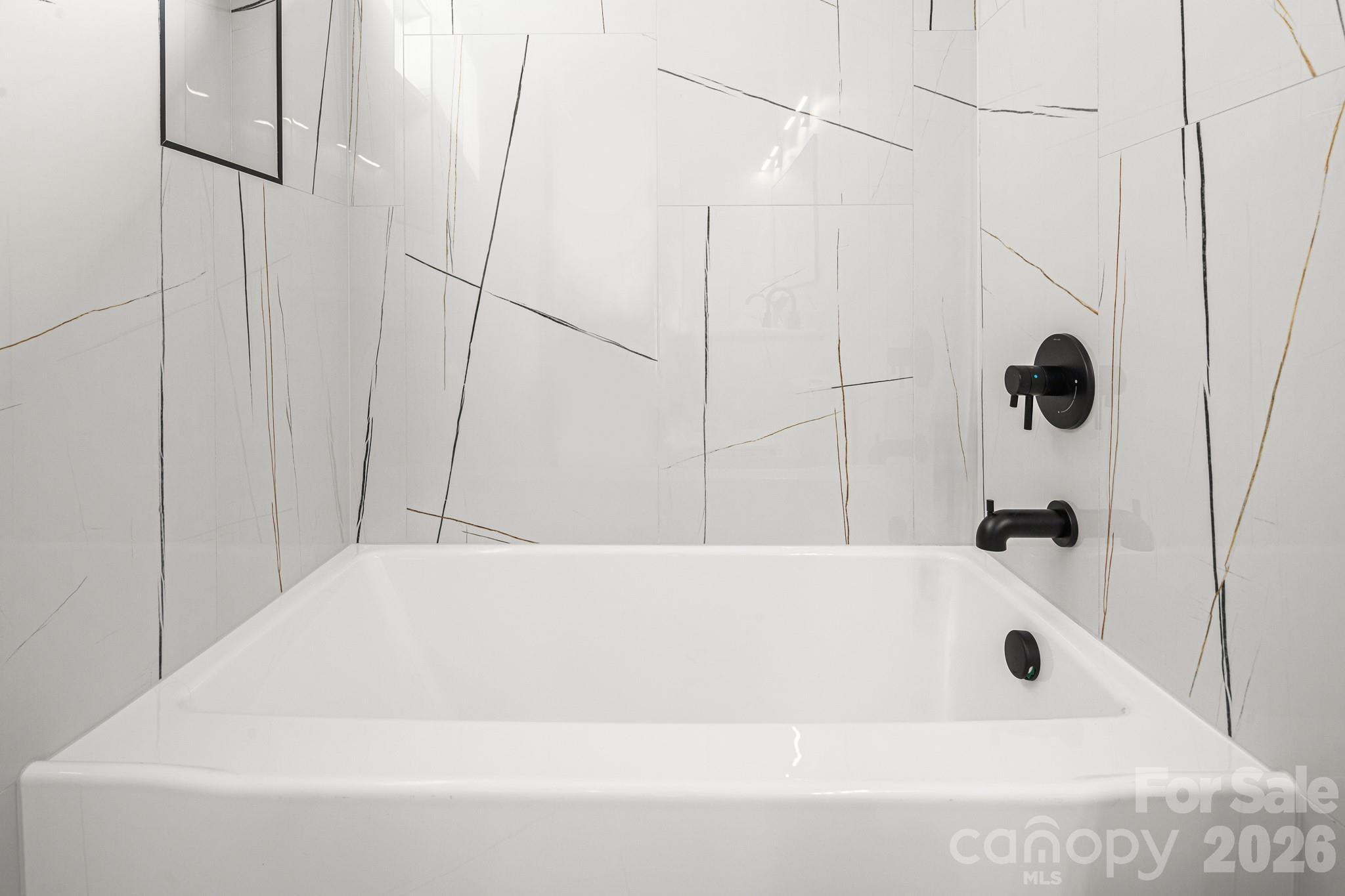 LINDON COVE CROSSING - Residential