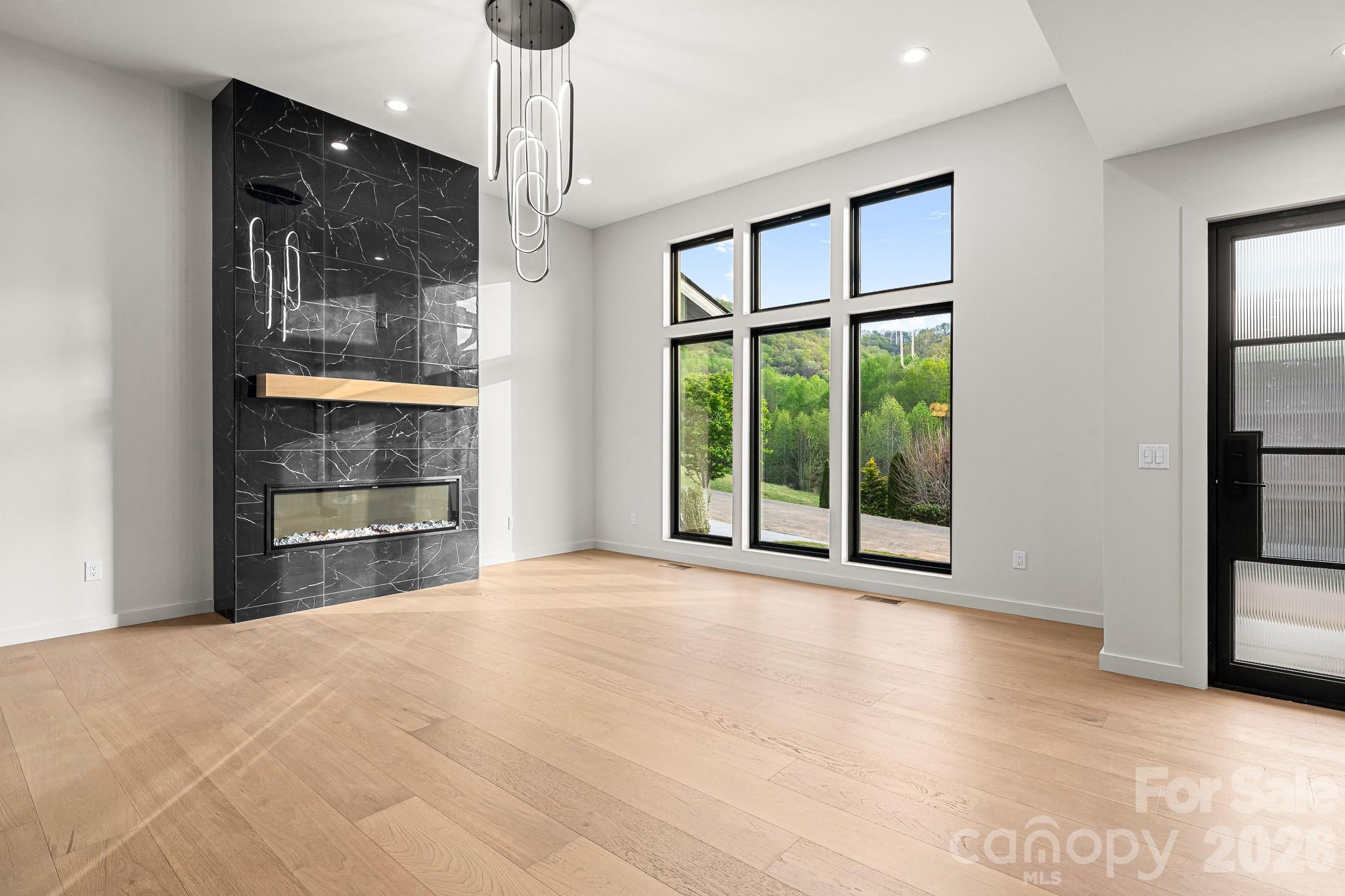 LINDON COVE CROSSING - Residential