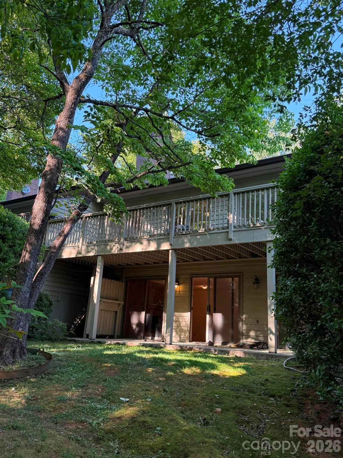 Hunting Country Trails - Residential