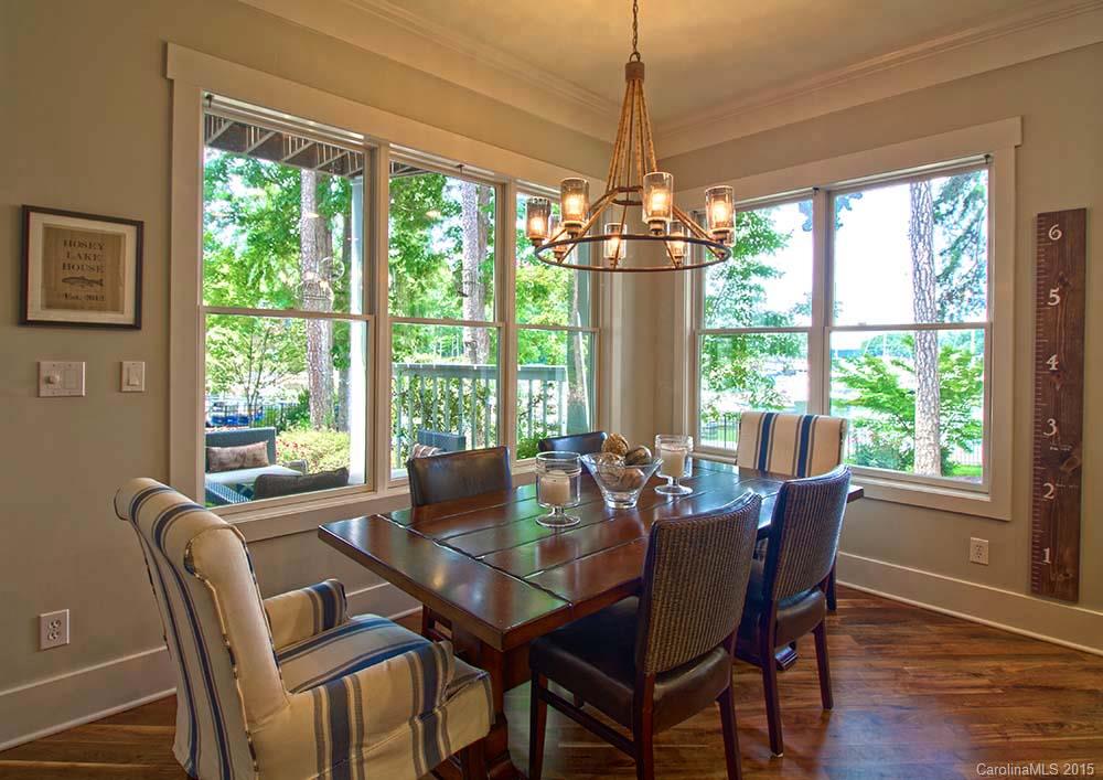 The Peninsula - Residential