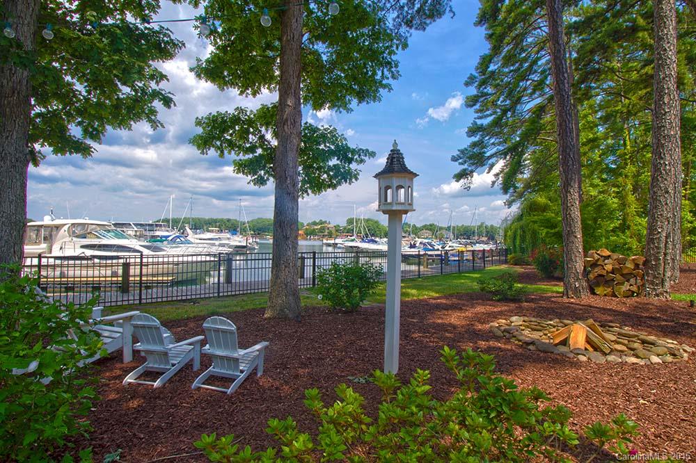 The Peninsula - Residential