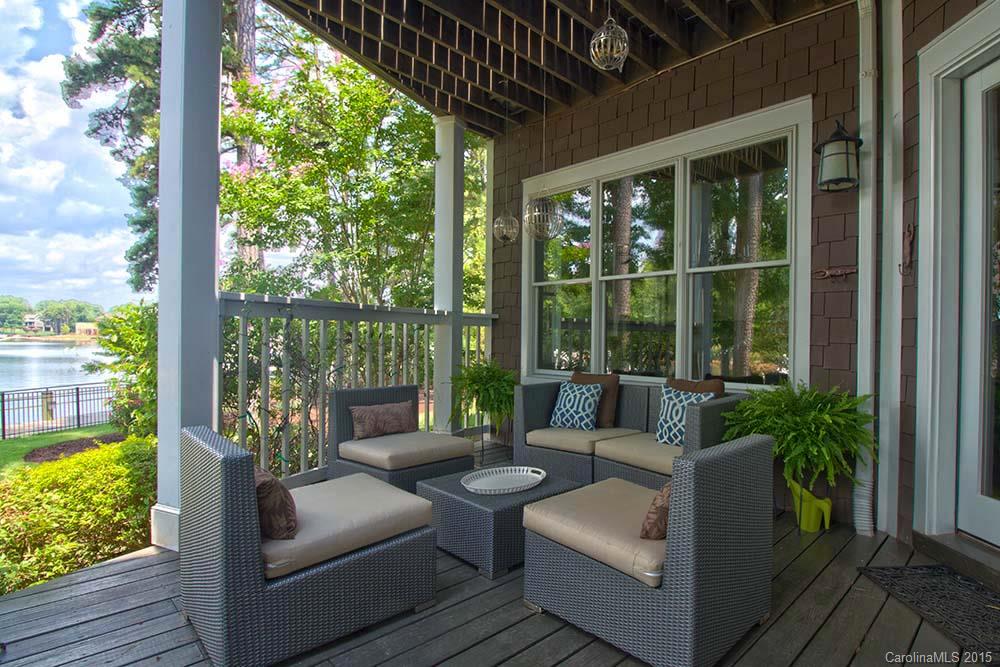 The Peninsula - Residential