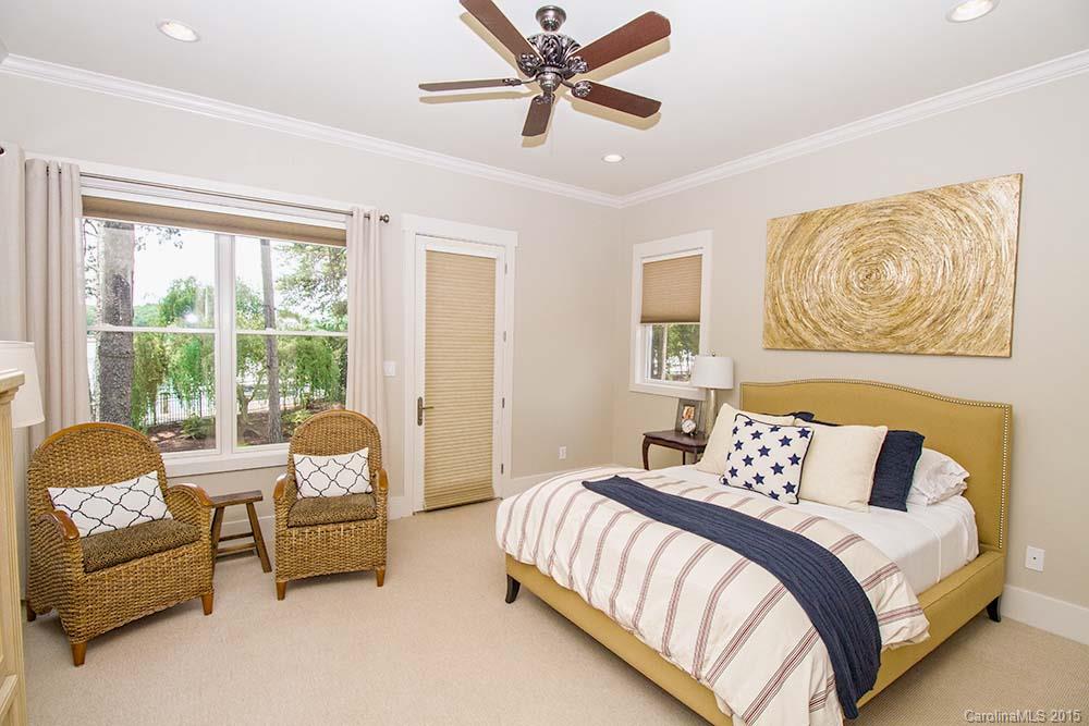 The Peninsula - Residential