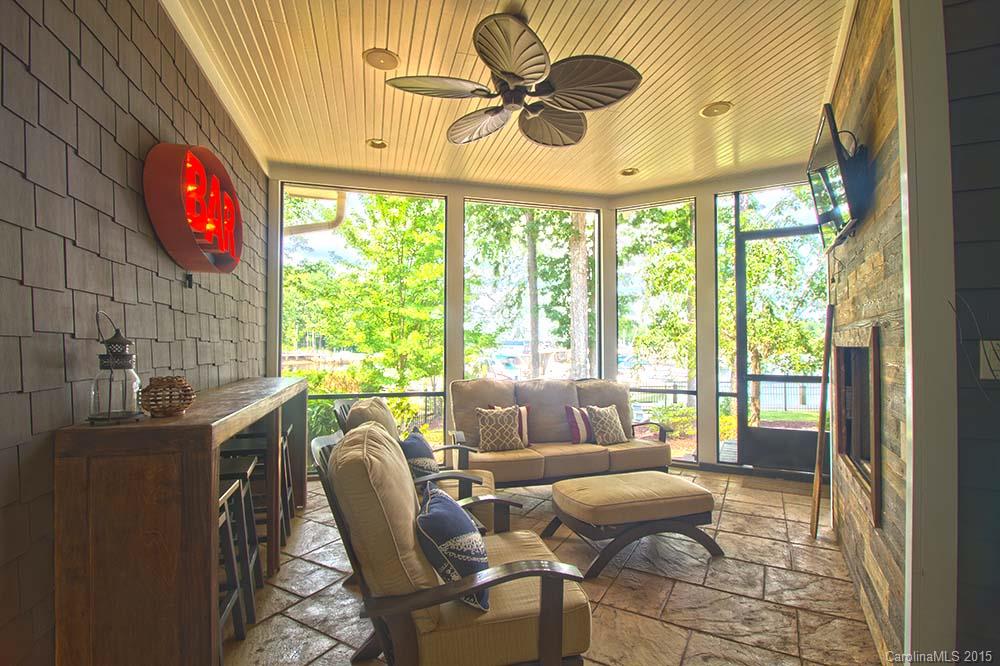 The Peninsula - Residential