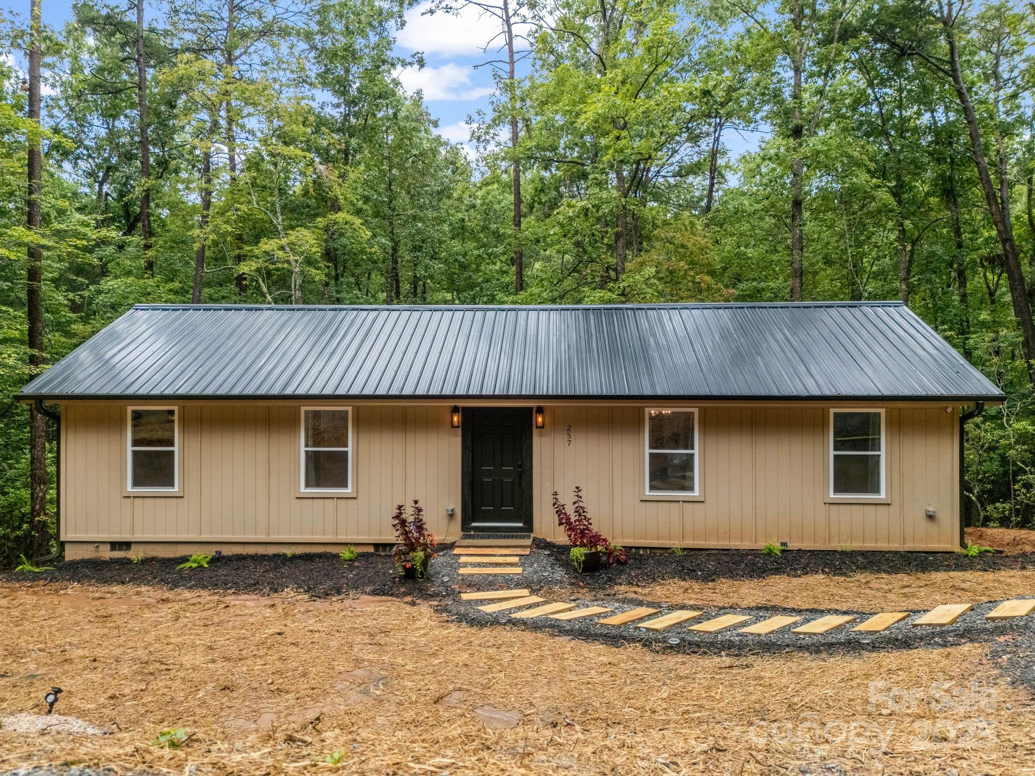 257 Roadrunner Circle