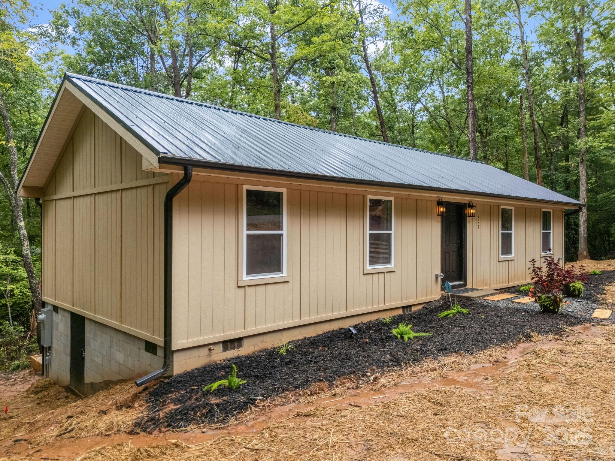 257 Roadrunner Circle