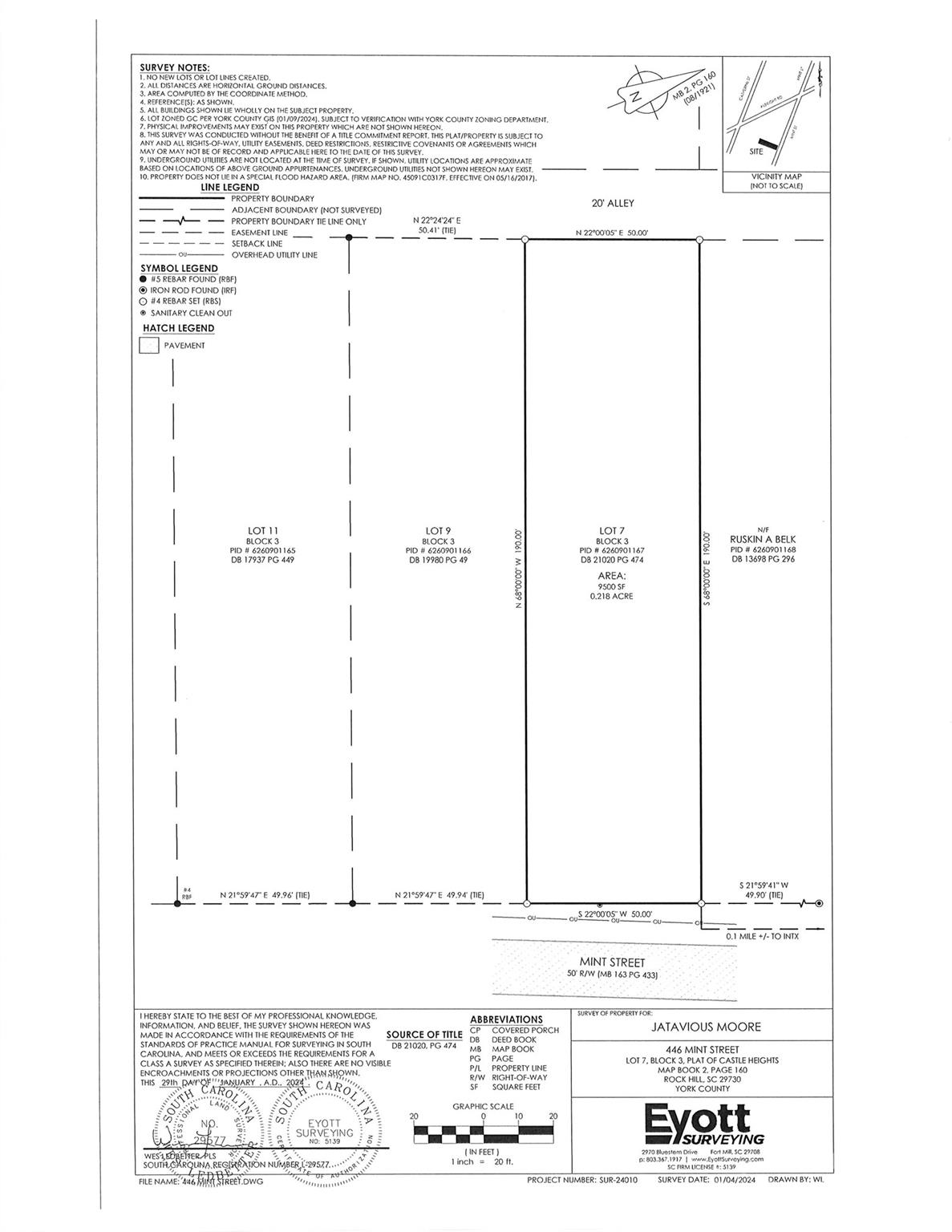 Main image without alt text