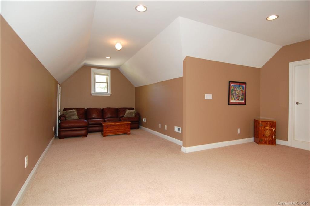 Tega Cay - Residential