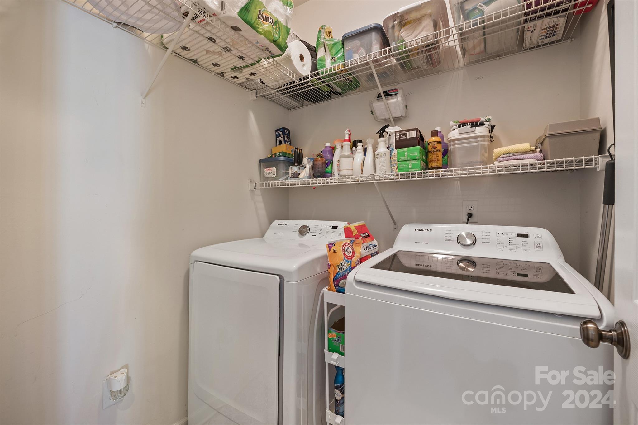 Gates At Waterside - Residential