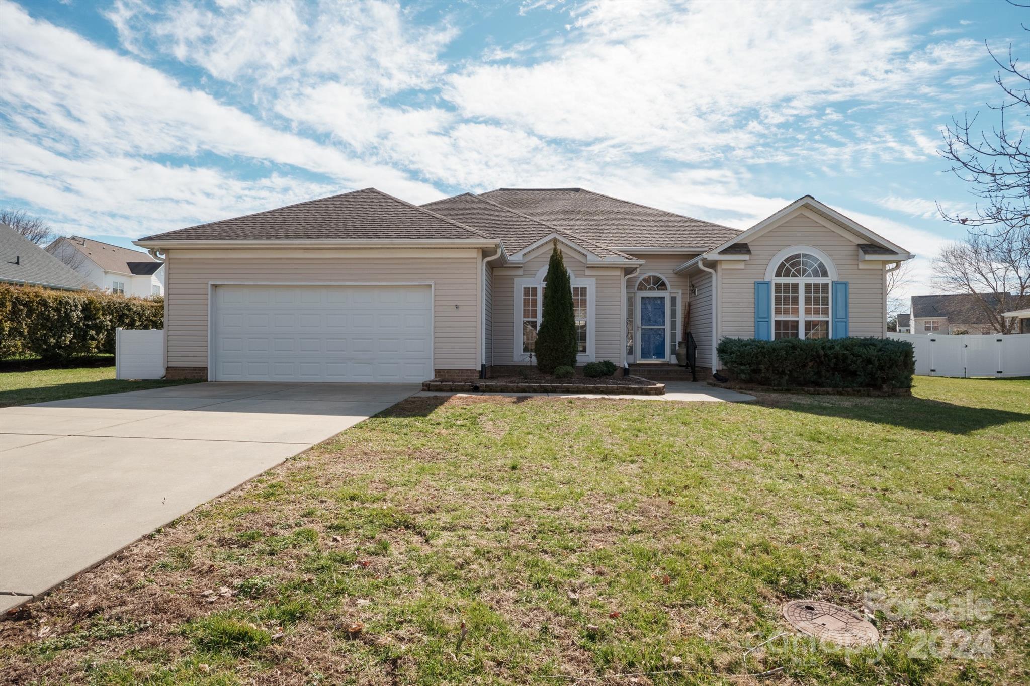 Gates At Waterside - Residential