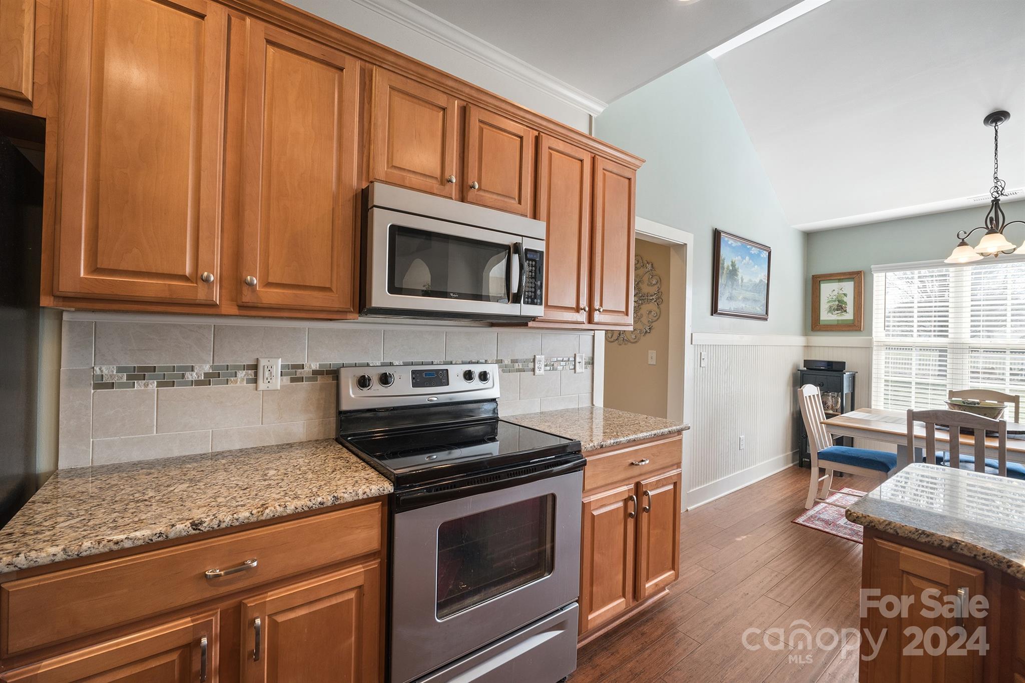 Gates At Waterside - Residential