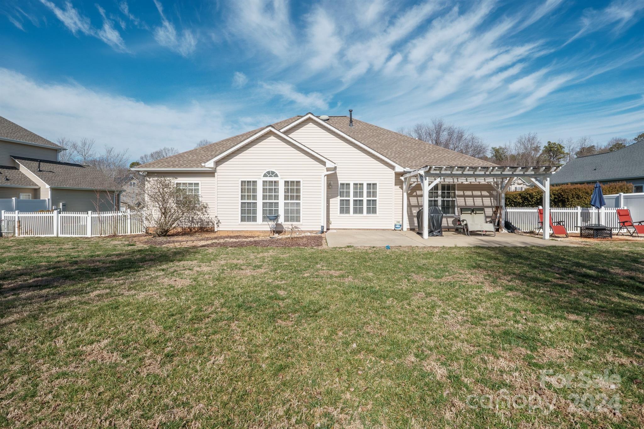 Gates At Waterside - Residential