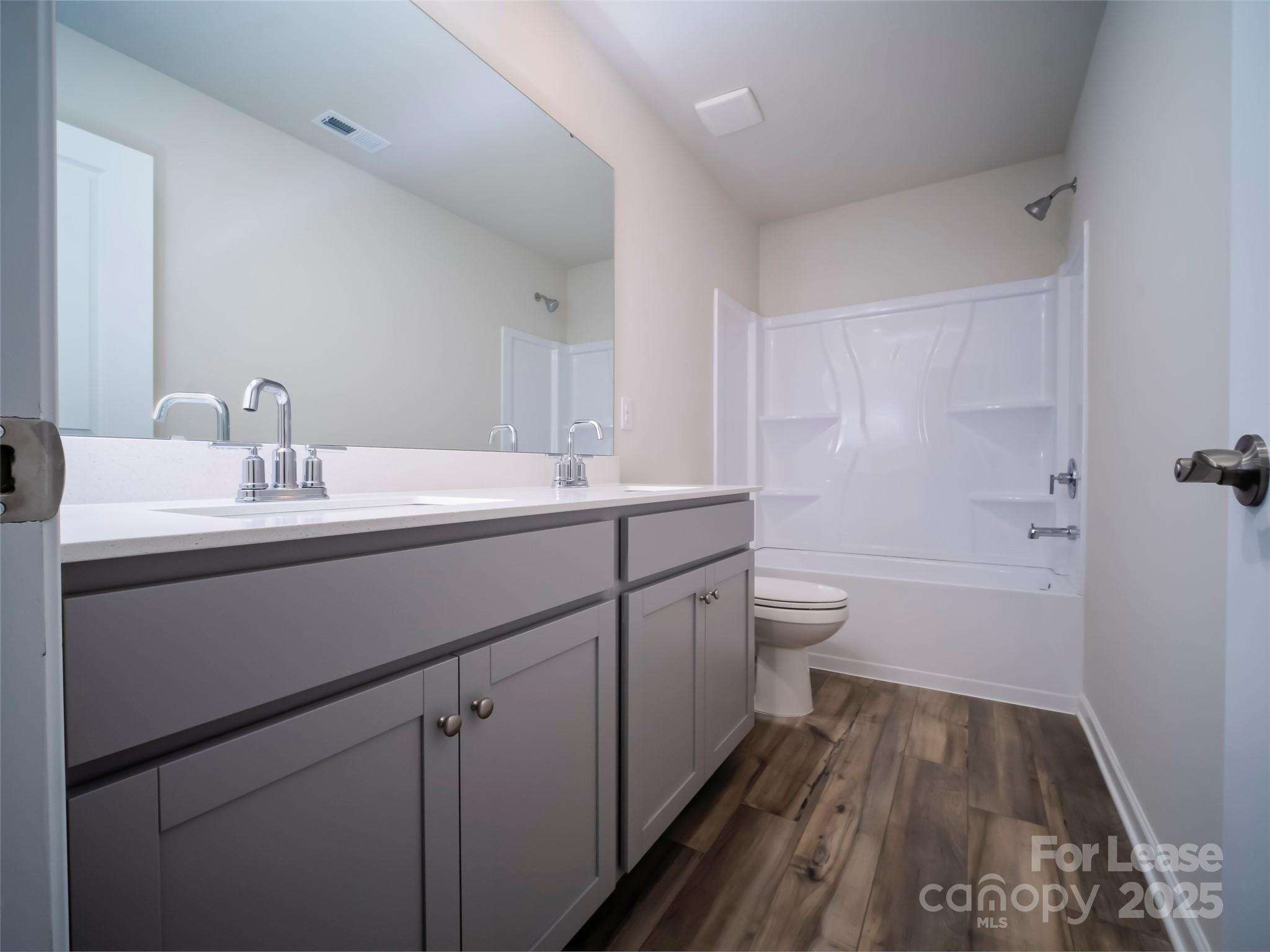 Redhawk - Residential Lease