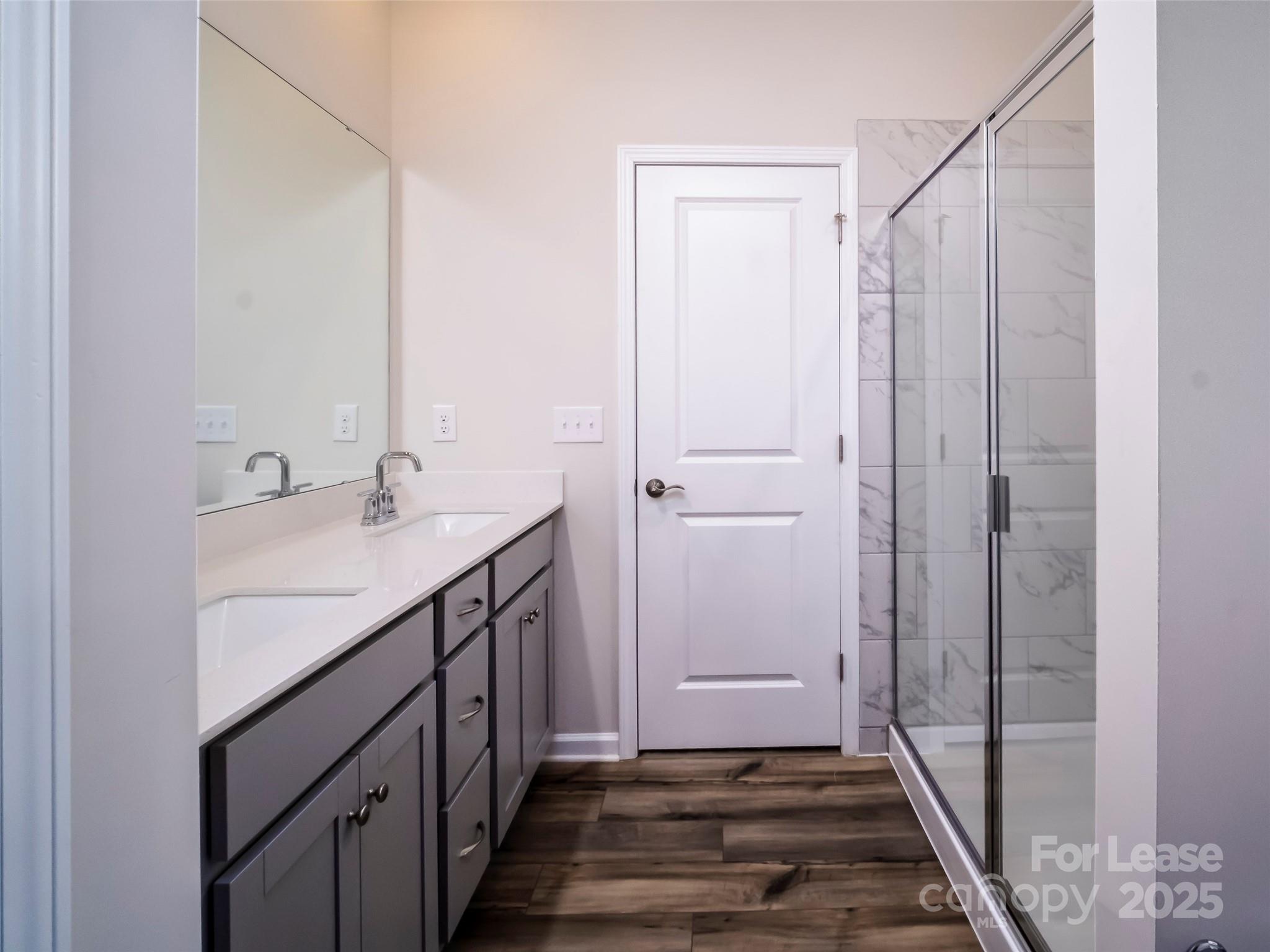 Redhawk - Residential Lease