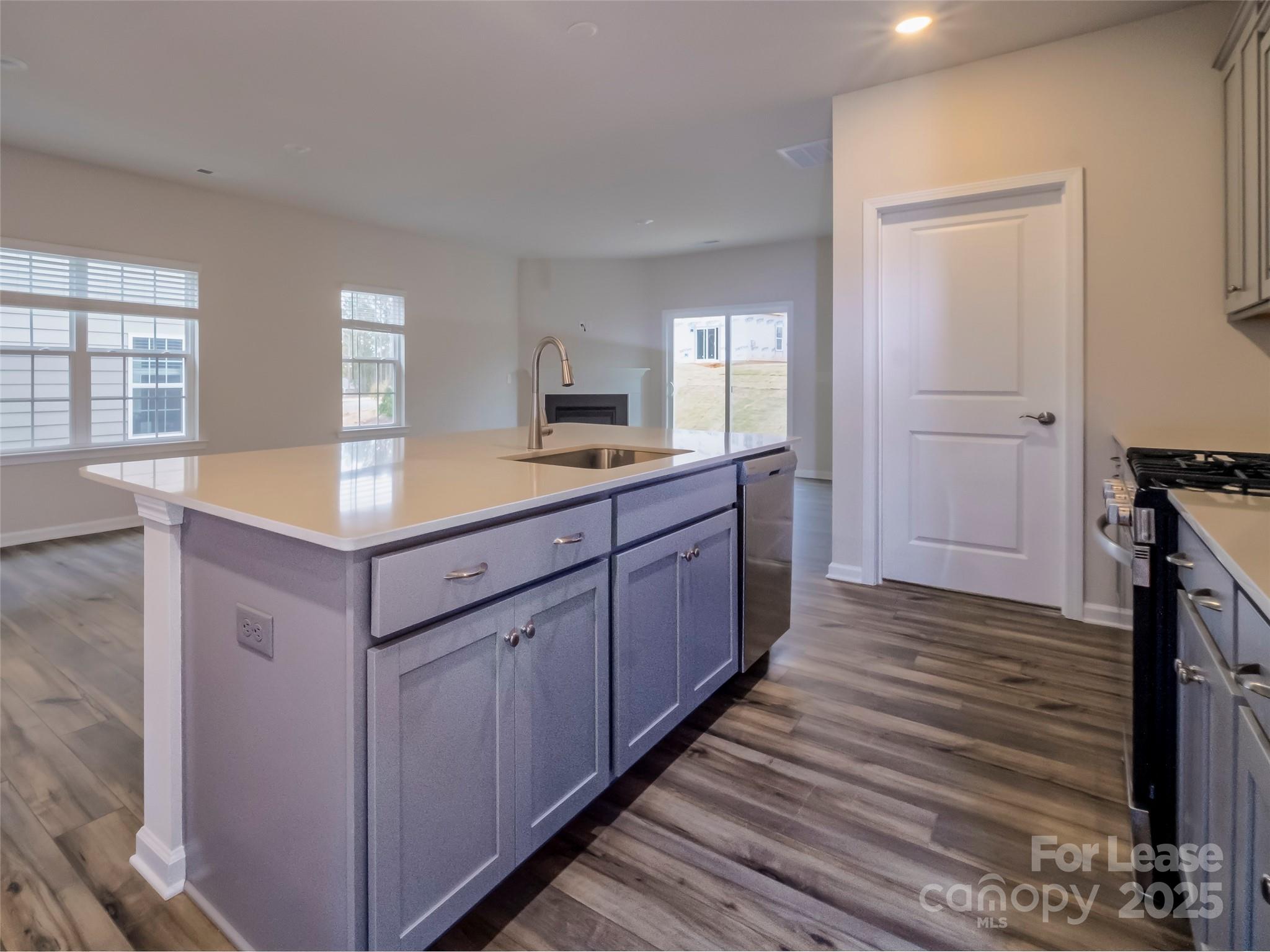 Redhawk - Residential Lease