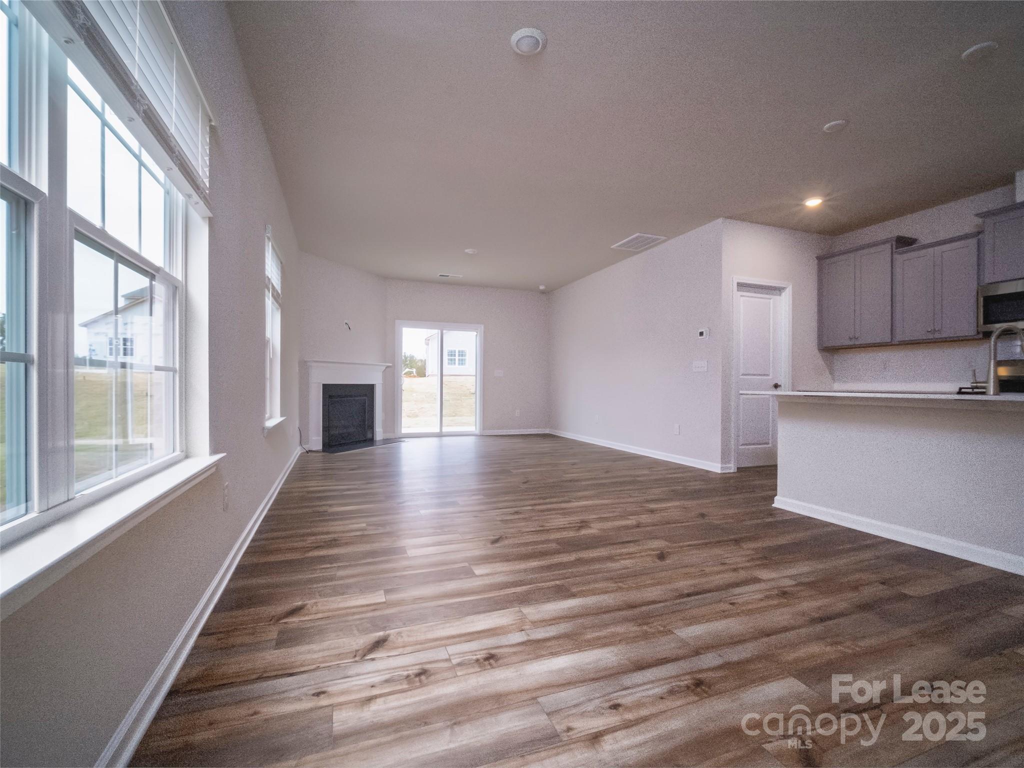 Redhawk - Residential Lease