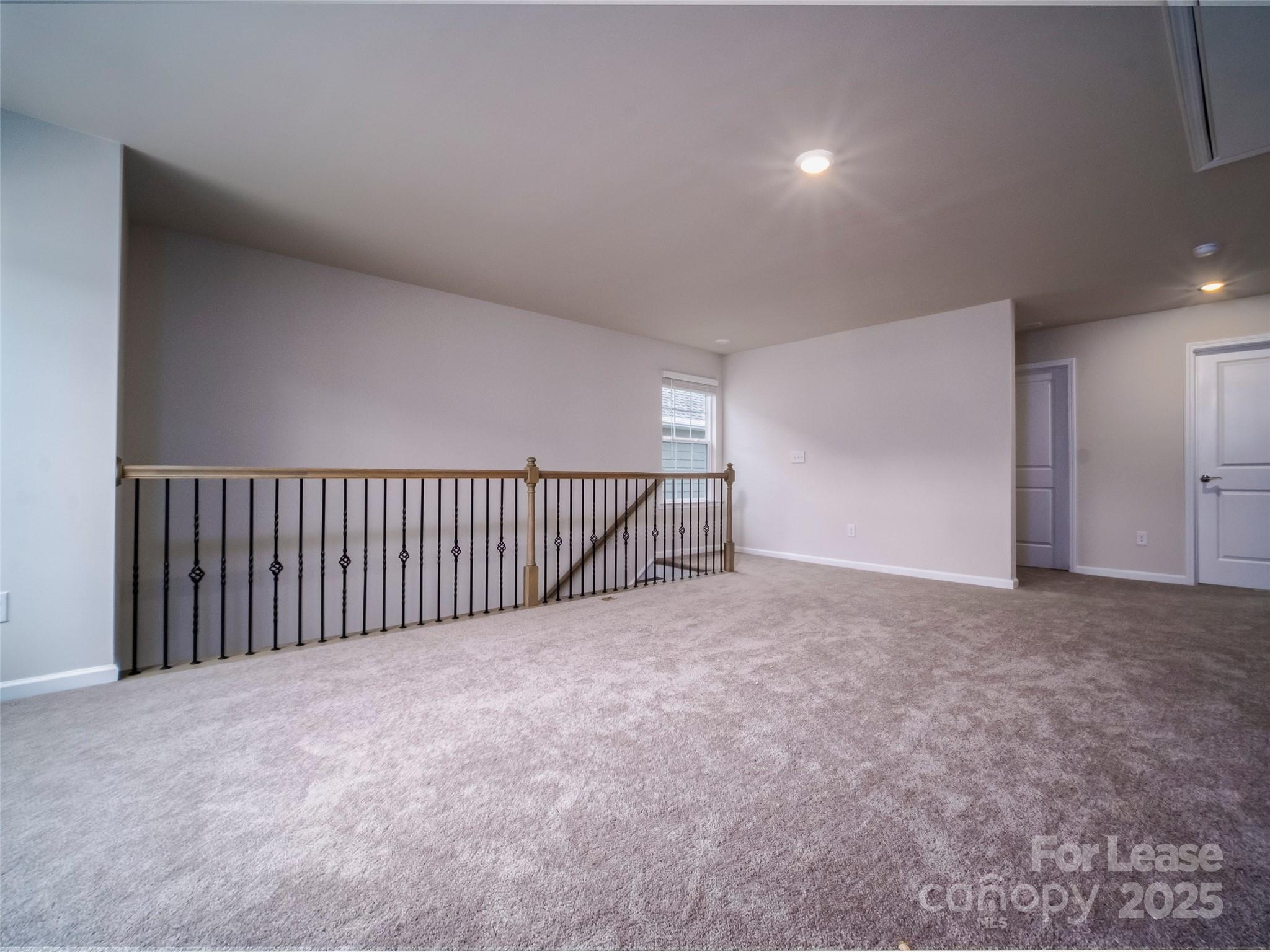 Redhawk - Residential Lease