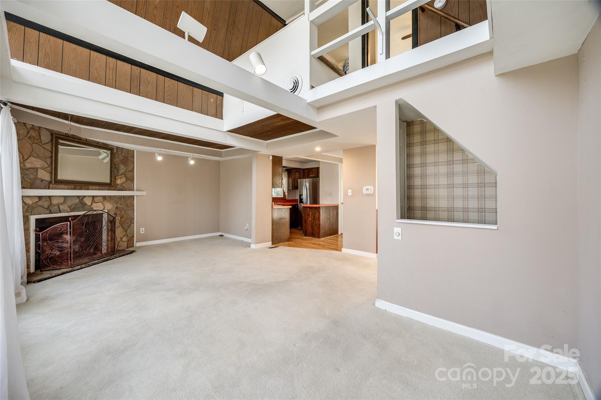 Tega Cay - Residential