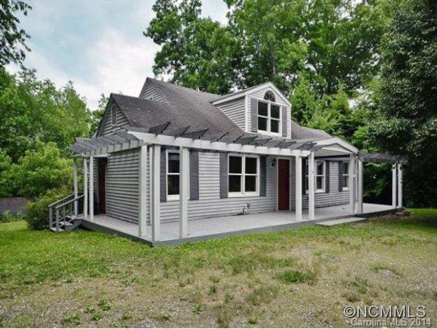 Gardeners Delight! 30X70 greenhouse with water & power on almost a full acre lot. Home offers lots of rooms for bedrooms, offices or playrooms. Large living room with laminate & hardwoods throughout the main level. 3 full baths with ceramic floors. Jacuzzi tub in master bath & nice size showers in the others. Malta replacement windows. Kitchen has ceramic tile counters & new stainless appliances. Large front porch & extensive back decking.