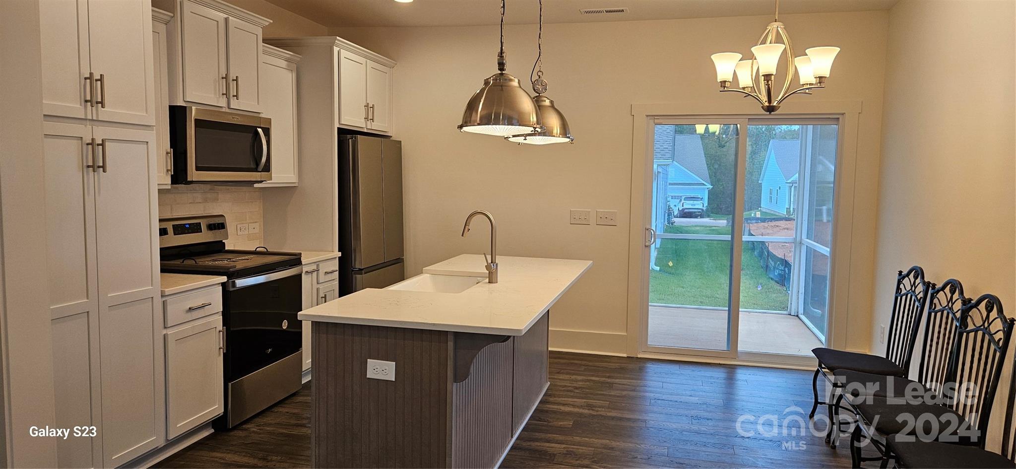 Edgewater - Residential Lease