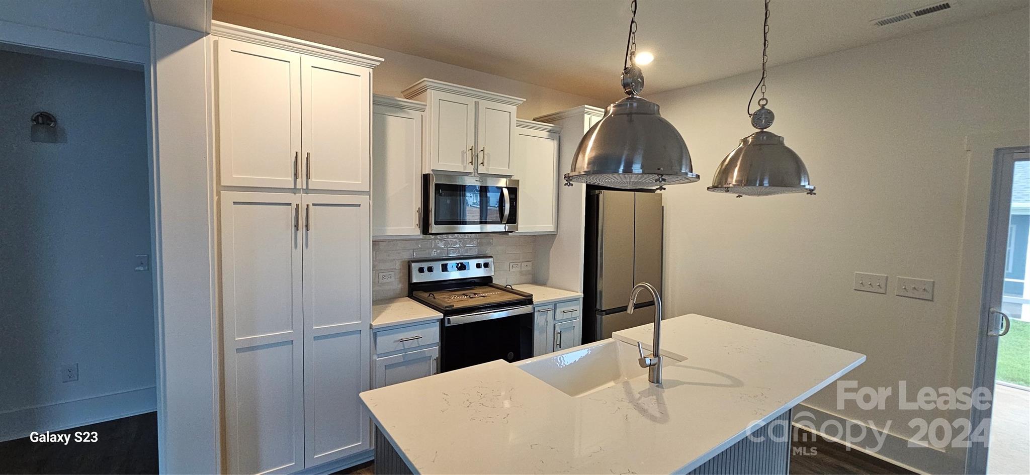 Edgewater - Residential Lease