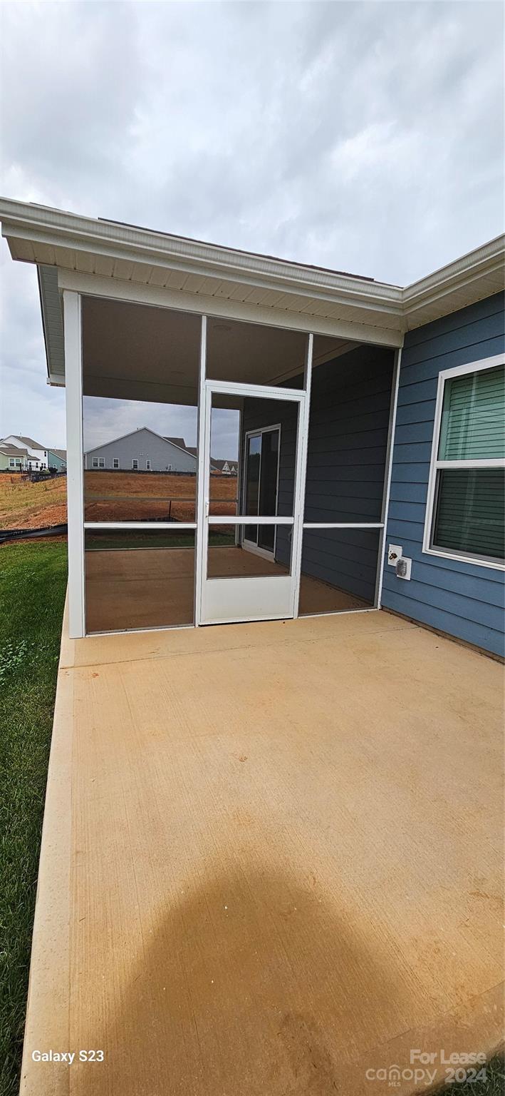 Edgewater - Residential Lease