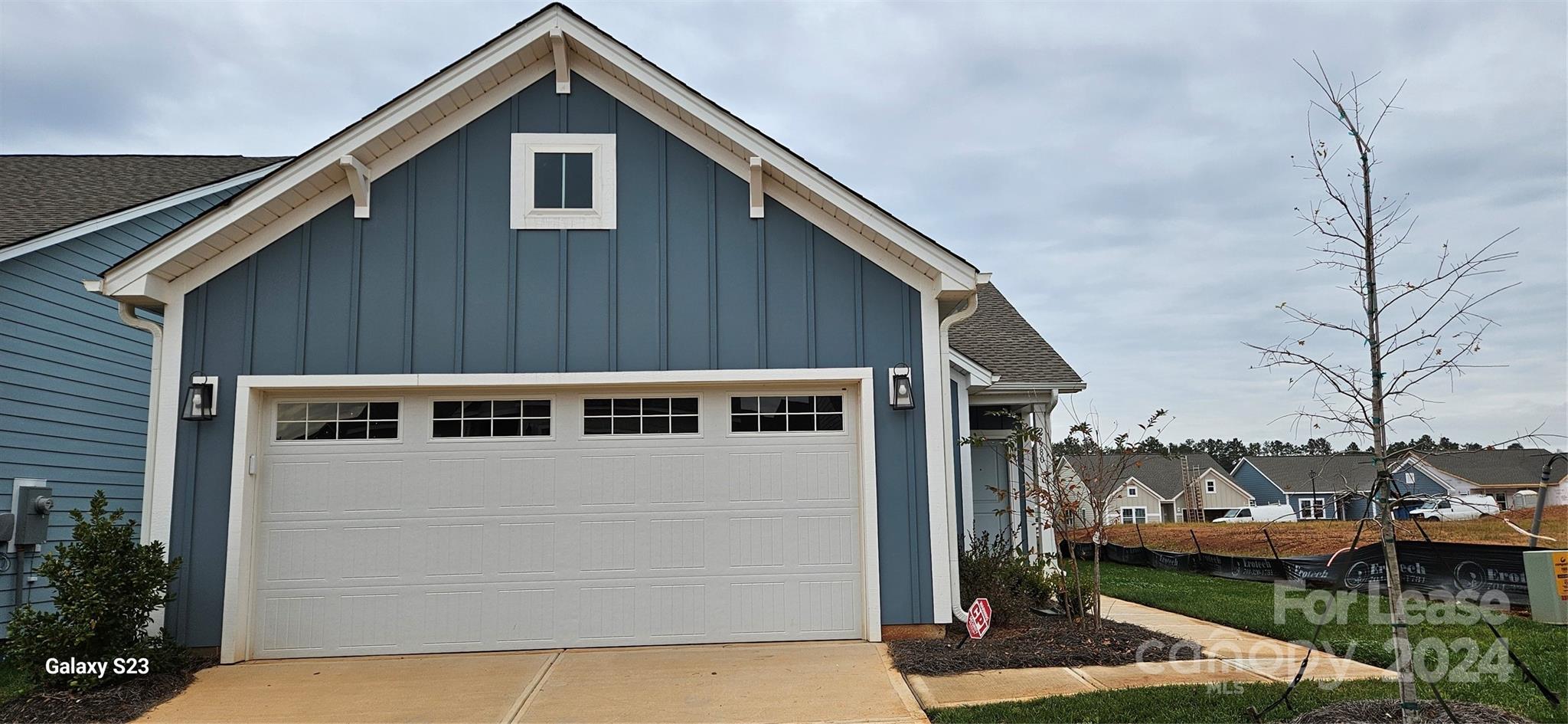 Edgewater - Residential Lease