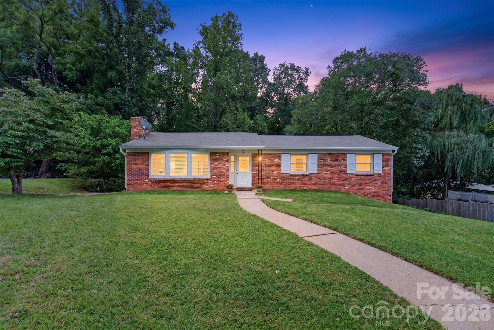 7 Mountainbrook Road