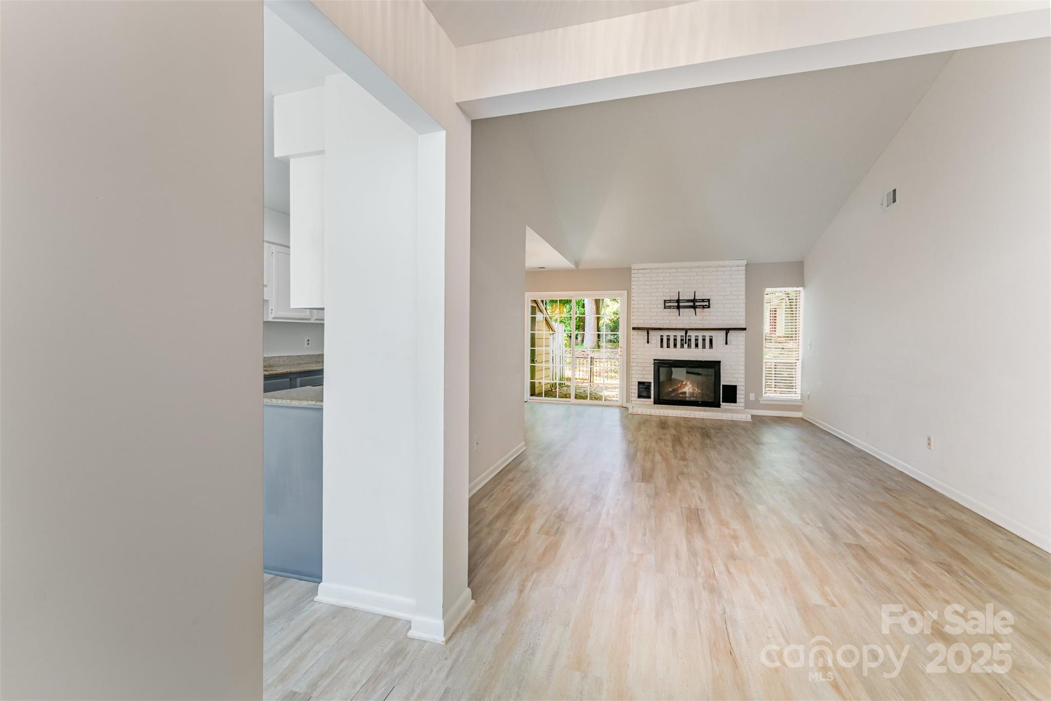 1047 Sardis Cove Drive