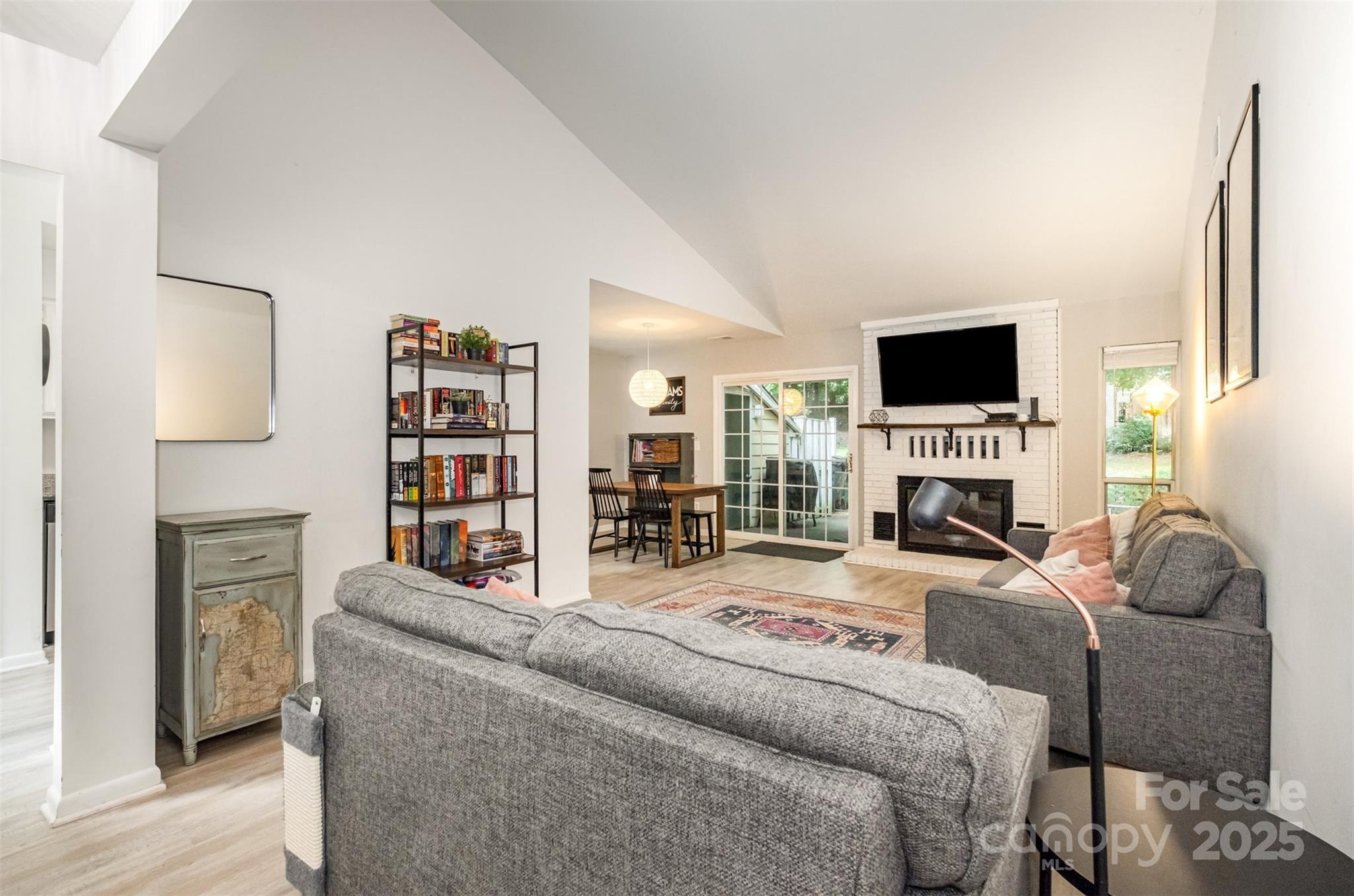 1047 Sardis Cove Drive