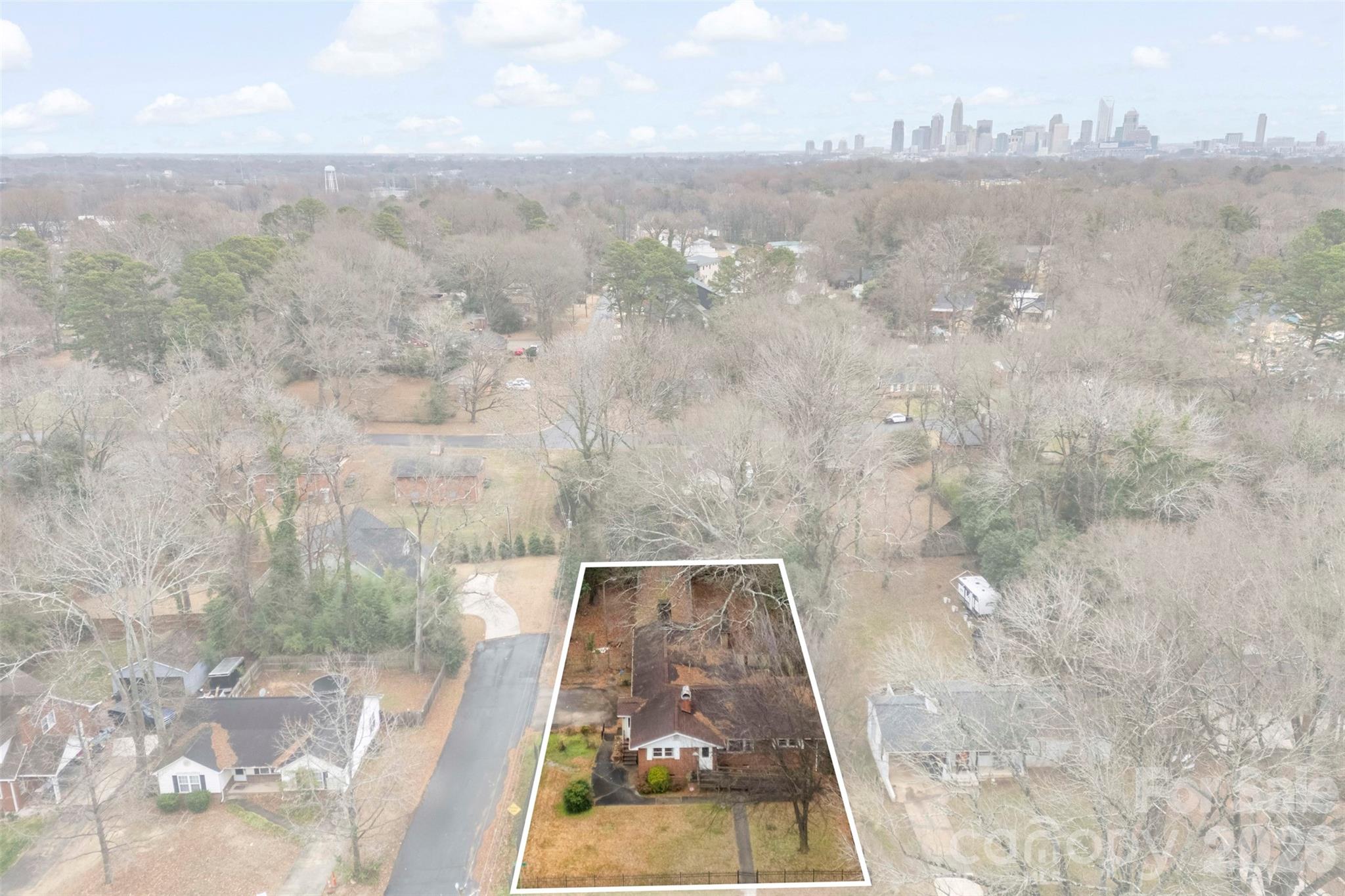 1001 Crestmere Street