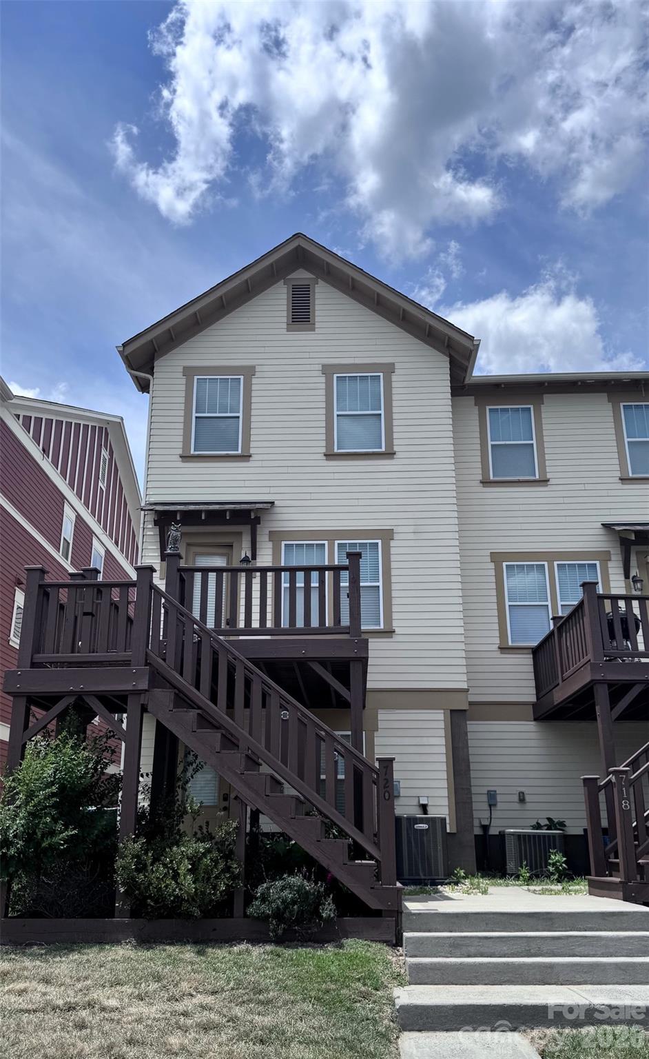 720 Waterscape Court