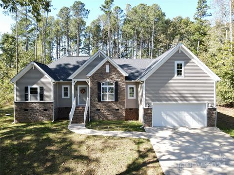 A home in Hickory