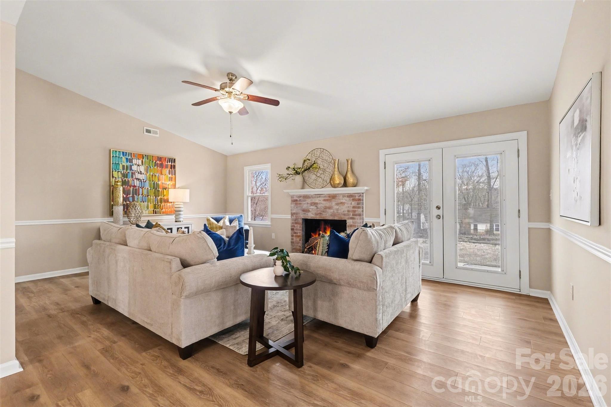 Settlers Landing - Residential