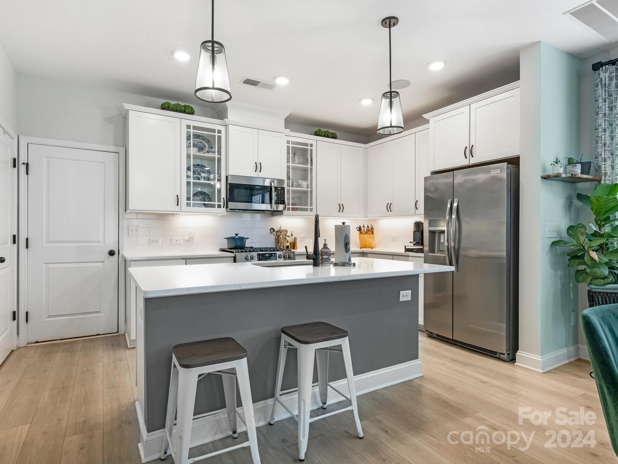 Villa Heights - Residential