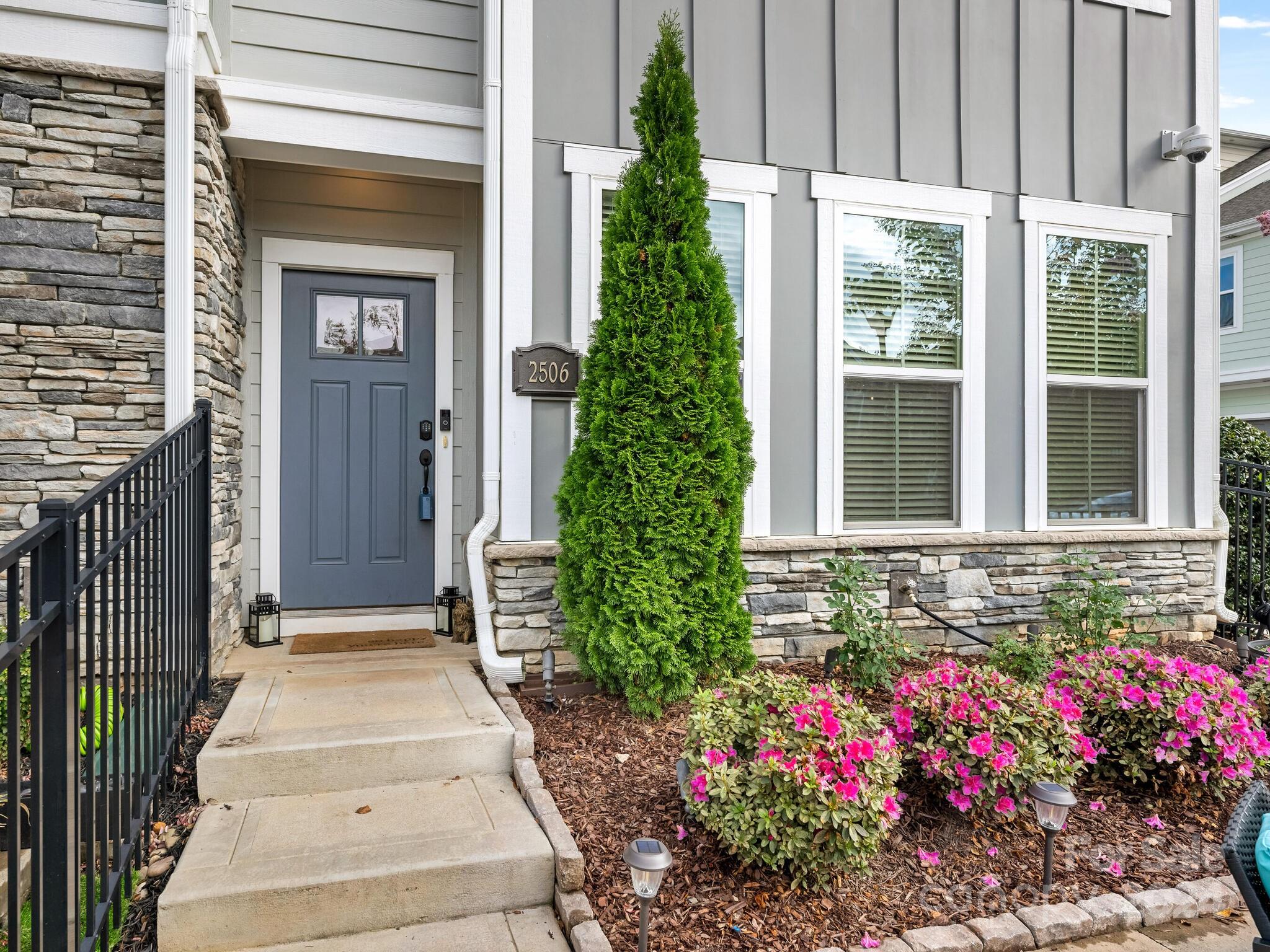 Villa Heights - Residential