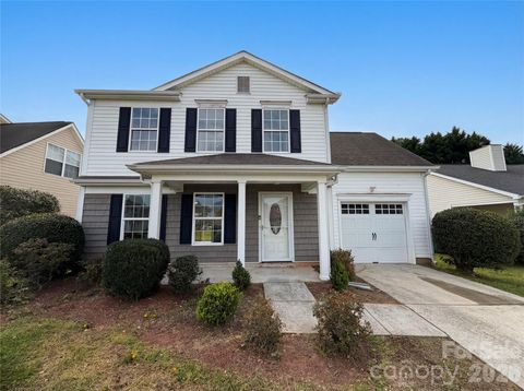 Photo of 11319 Red Finch Lane, Charlotte, NC 28214 (MLS # 4365084)