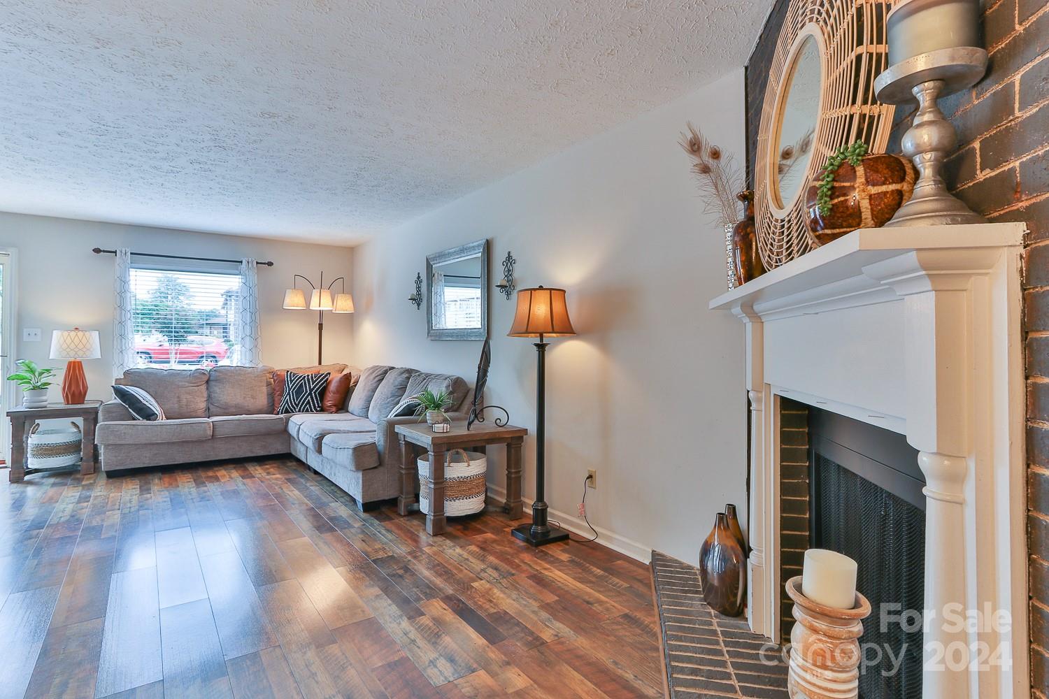 Tara Woods - Residential