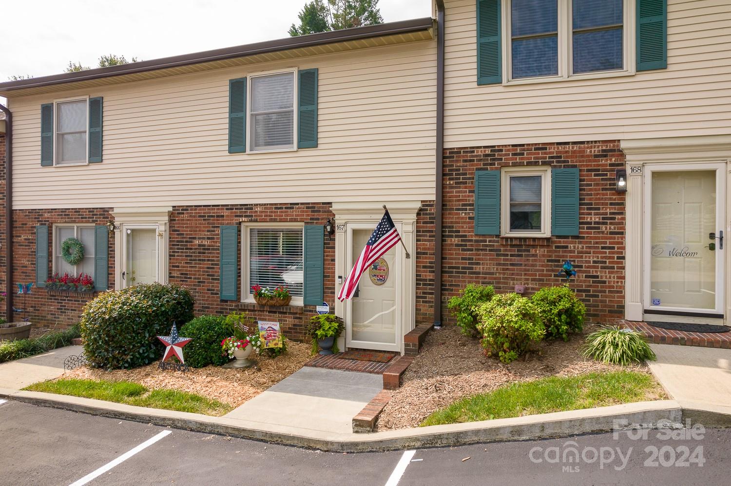 Tara Woods - Residential