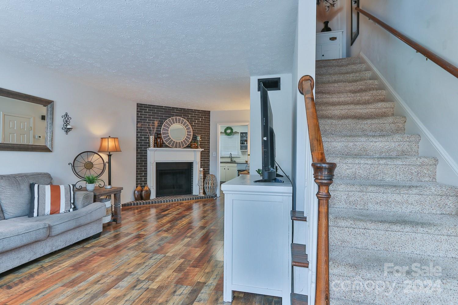 Tara Woods - Residential