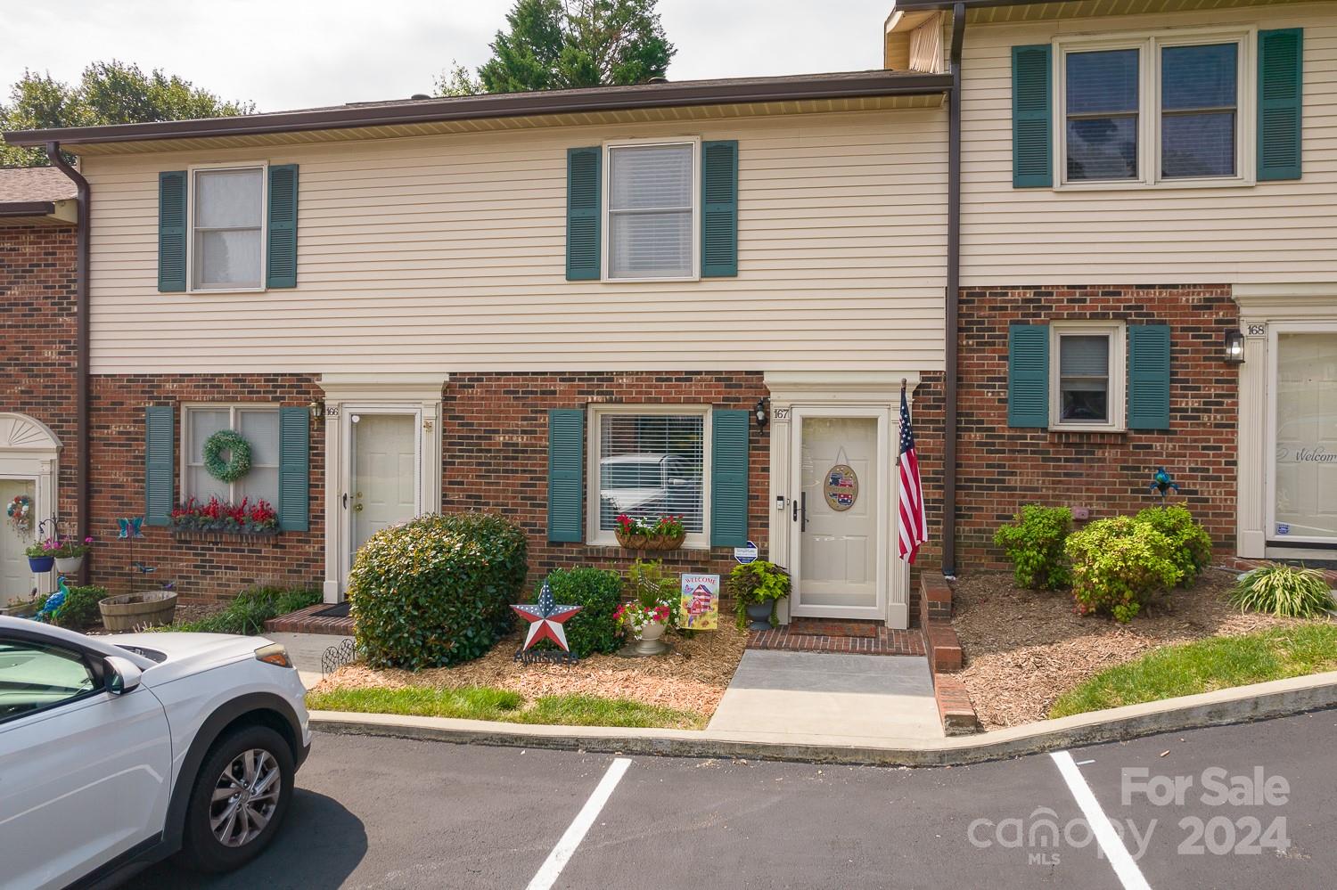 Tara Woods - Residential