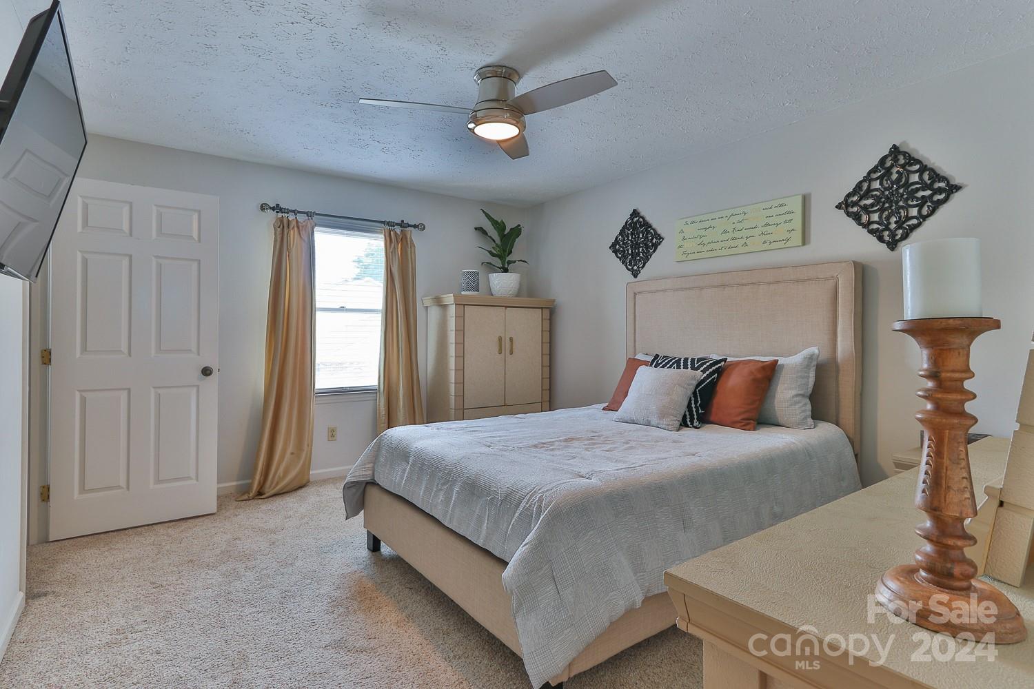 Tara Woods - Residential